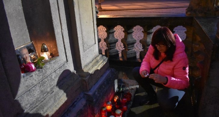 pieta za karla gotta (1).jpg